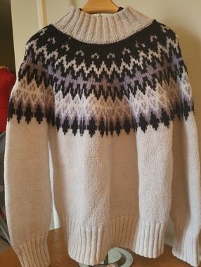 Sweater great for spring and fall